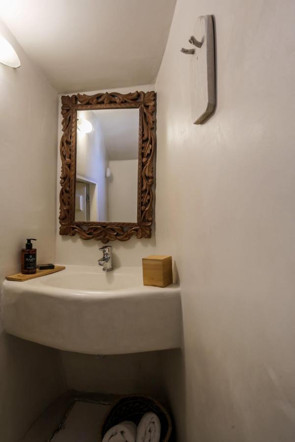 Exi Castle Suites Emporio  Eksteriør bilde